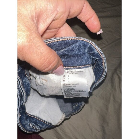 American Eagle Hi-Rise Shortie Shorts Women Size 6 Distressed - Picture 5 of 5